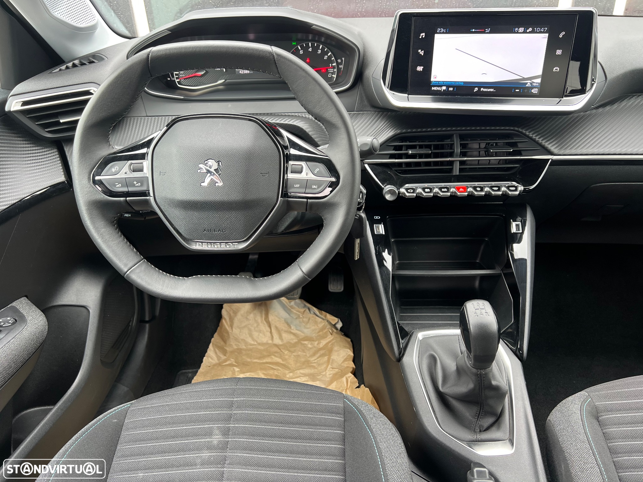 Peugeot 208 1.2 PureTech SE Style - 11