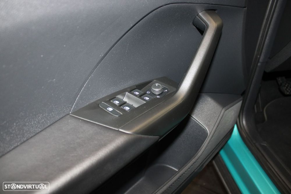 VW T-Cross 1.0 TSI Life - 21