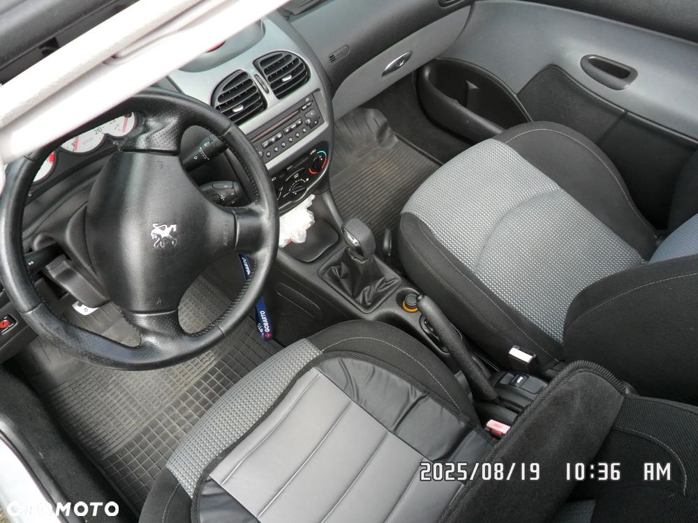 Peugeot 206 CC ver-1-6-euro3 - 7