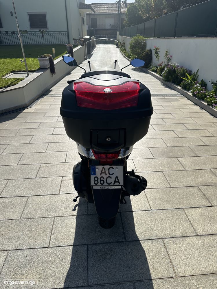 Yamaha NMAX 125 com Pack Urban - 4