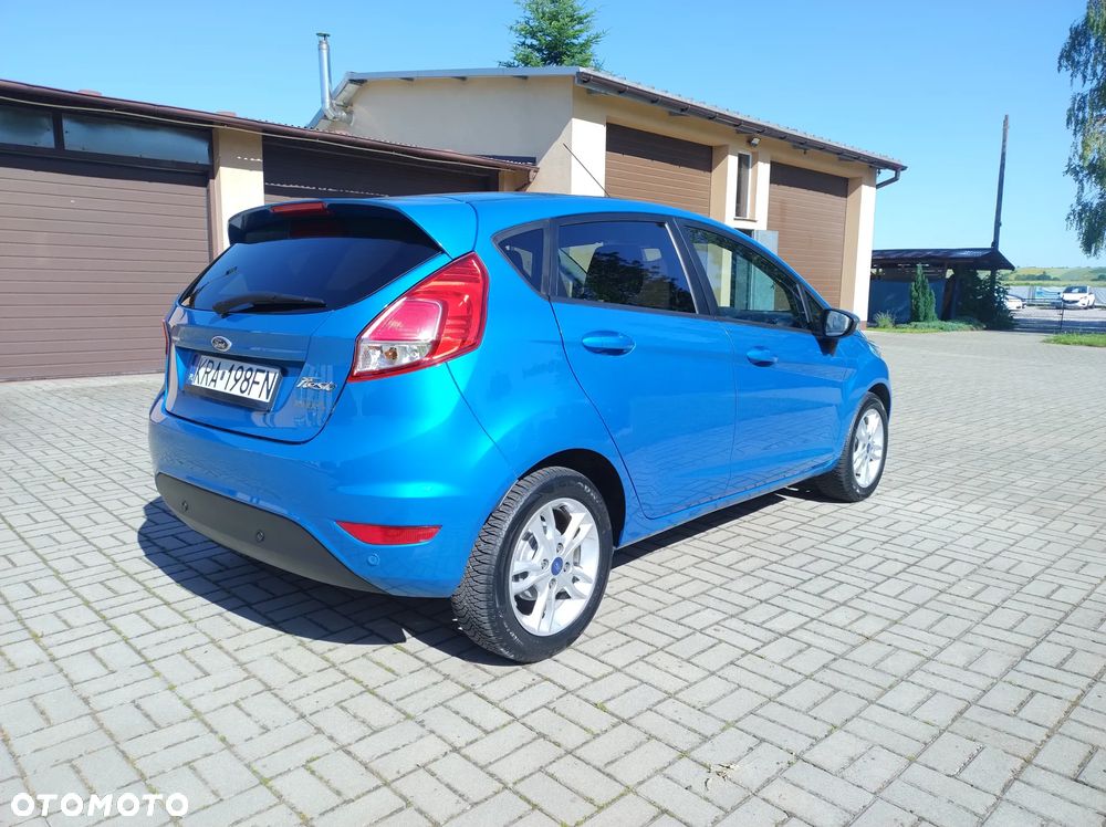 Ford Fiesta 1.25 Celebration - 11