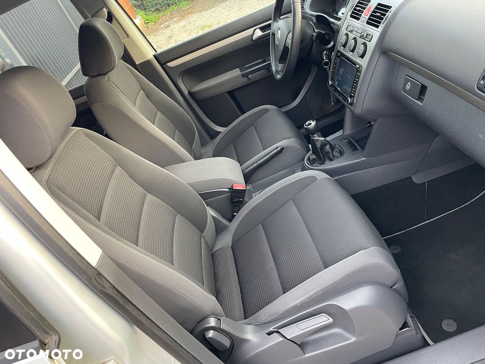 Volkswagen Touran 1.9 TDI DPF Freestyle - 16
