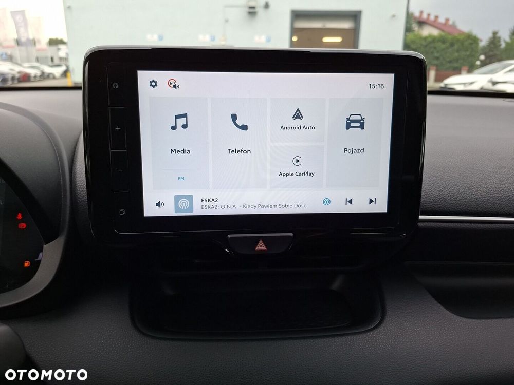 Toyota Yaris Hybrid 1.5 Style - 17