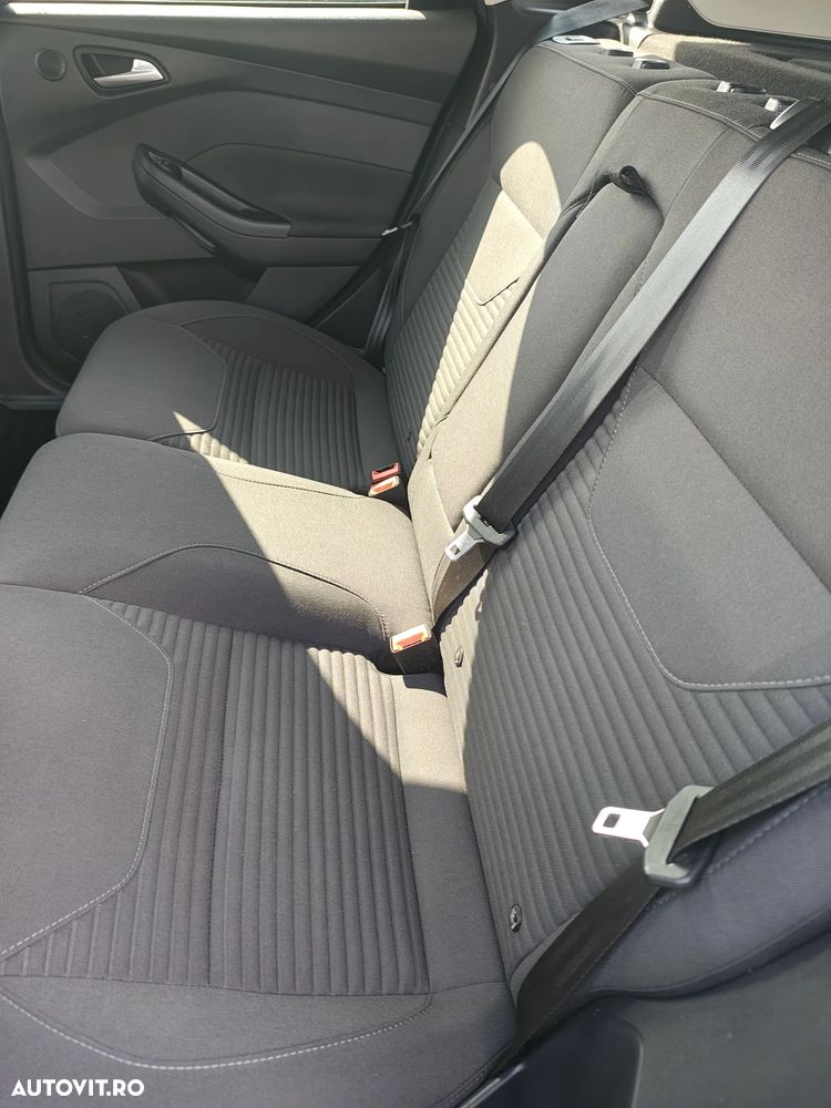 Ford Focus 1.0 EcoBoost Start Stop Titanium - 8