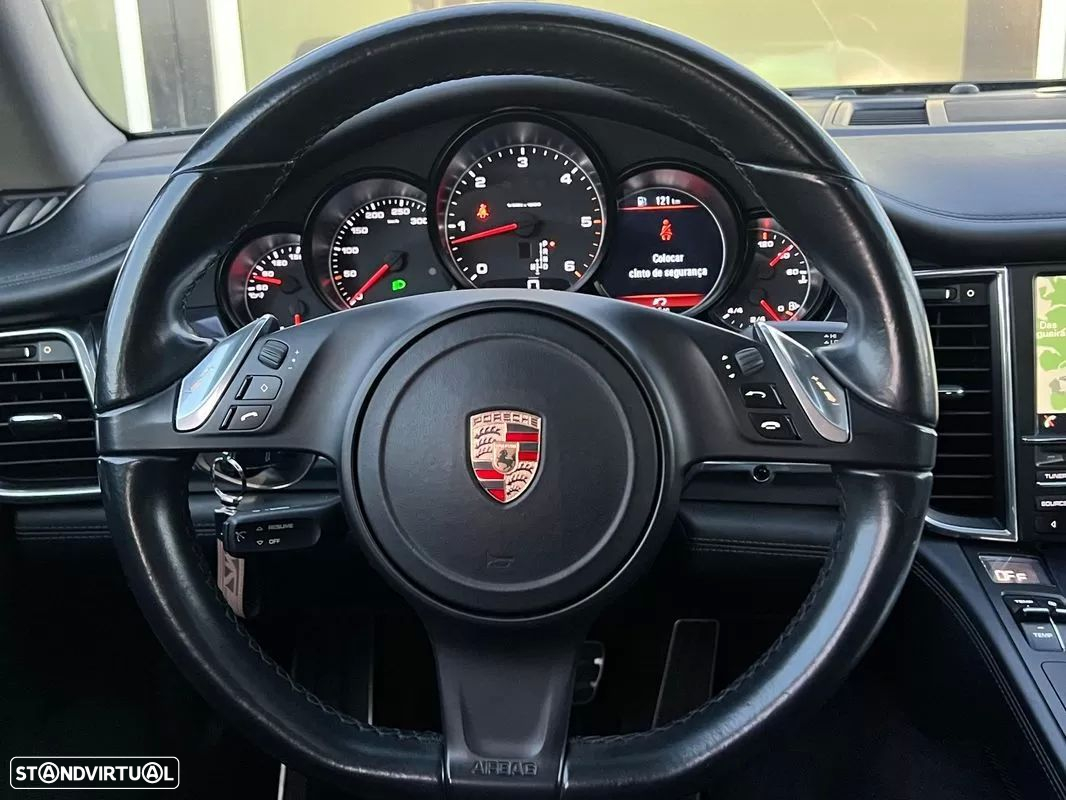 Porsche Panamera - 18