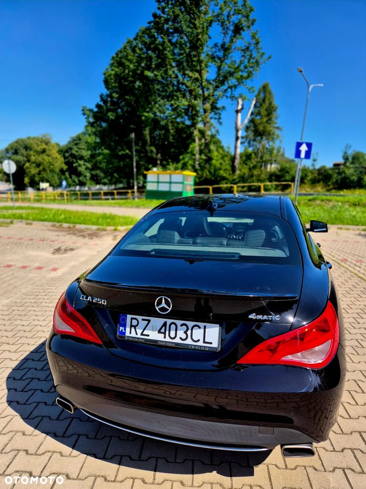 Mercedes-Benz CLA 250 4-Matic - 4