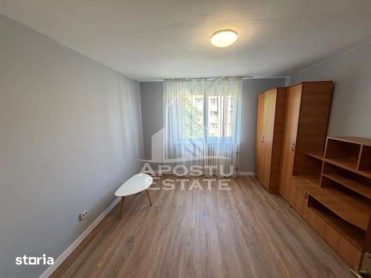 Garsoniera de vanzare renovata, etaj 3, zona Buziasului, Timisoara — fotografia 1