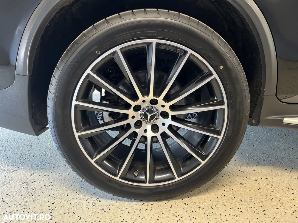 Mercedes-Benz GLC 300 4MATIC 9G-TRONIC AMG Line - 26