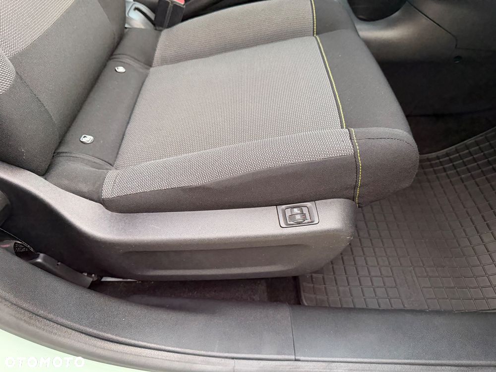Citroën C3 BlueHDi 100 S&S FEEL - 15