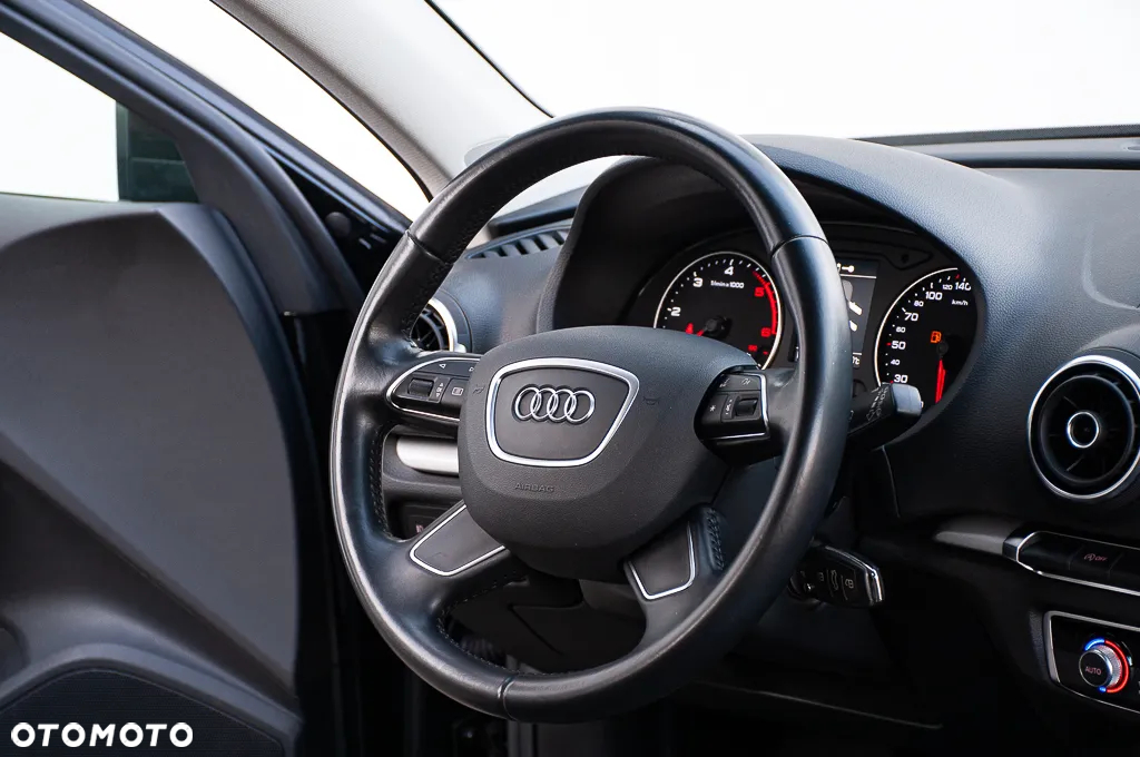 Audi A3 1.6 TDI Sportback (clean diesel) S tronic S line Sportpaket - 26