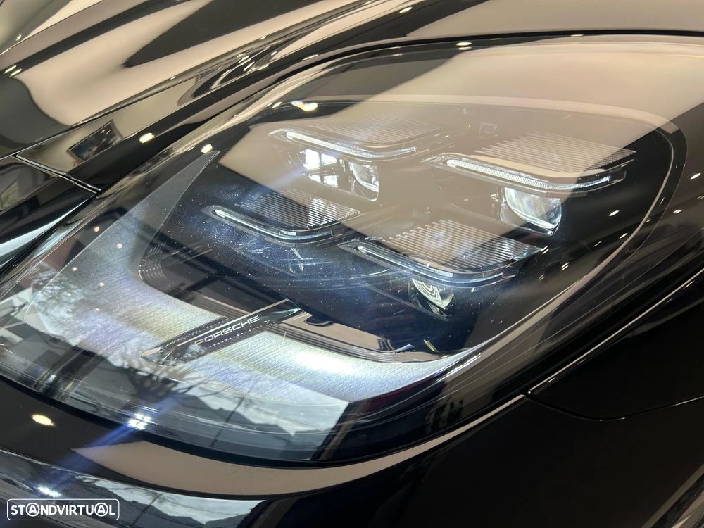 Porsche Panamera 4 E-Hybrid - 13