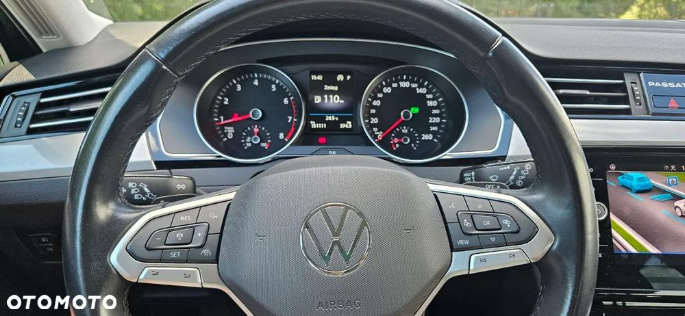 Volkswagen Passat Variant 2.0 TSI Business DSG - 16