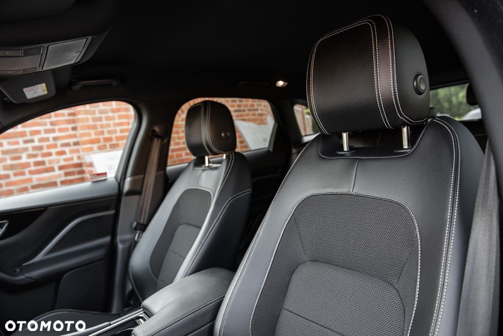 Jaguar F-Pace 2.0 i4D AWD R-Sport - 20