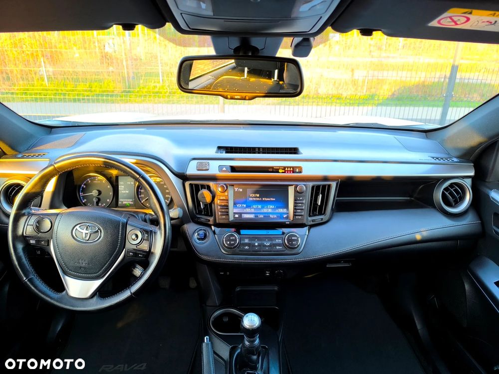 Toyota RAV4 2.0 Premium 4x4 - 17