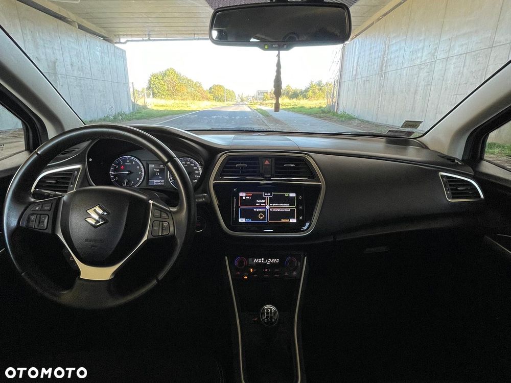 Suzuki SX4 S-Cross 1.0 T Premium - 24