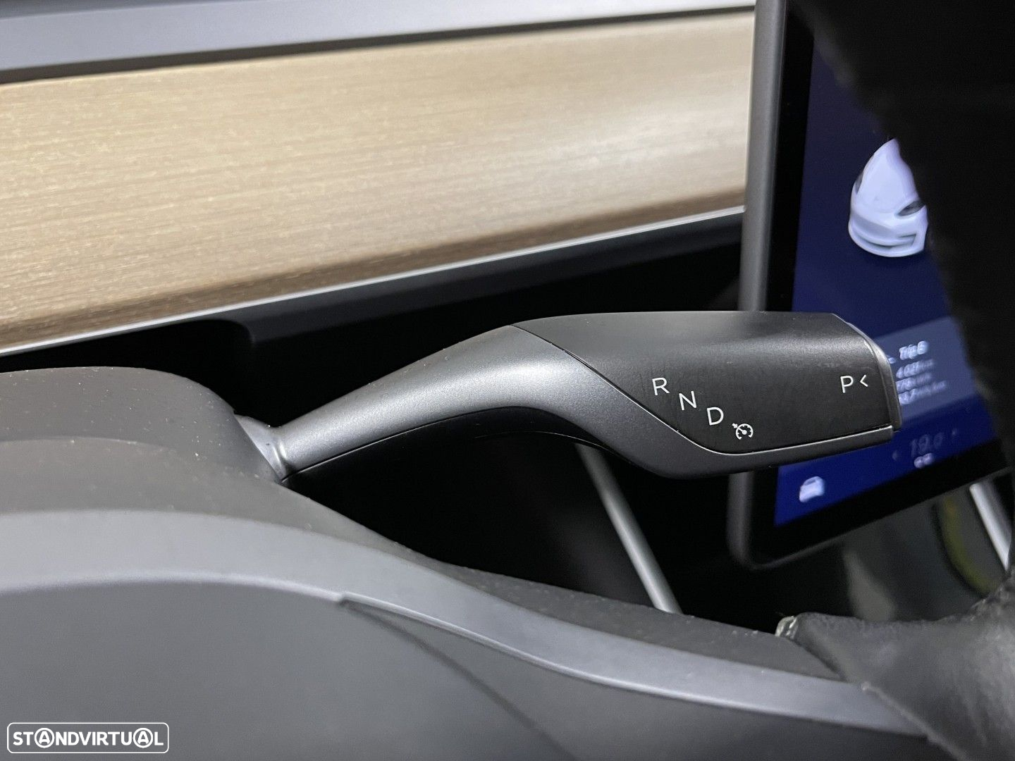 Tesla Model 3 - 24