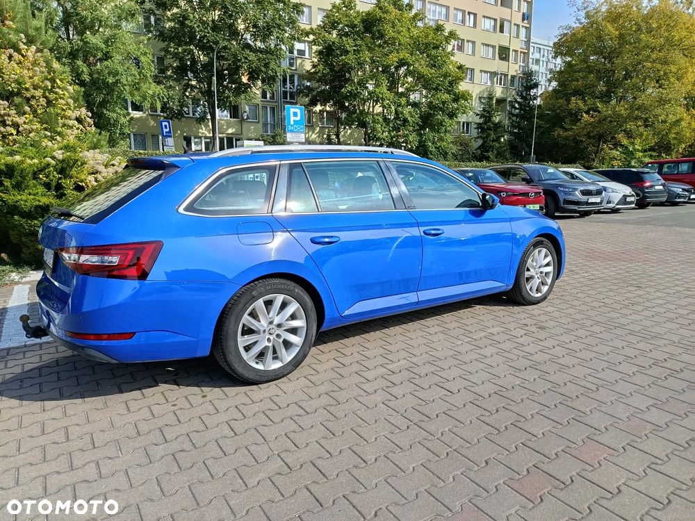 Skoda Superb 2.0 TDI L&K DSG7 - 8