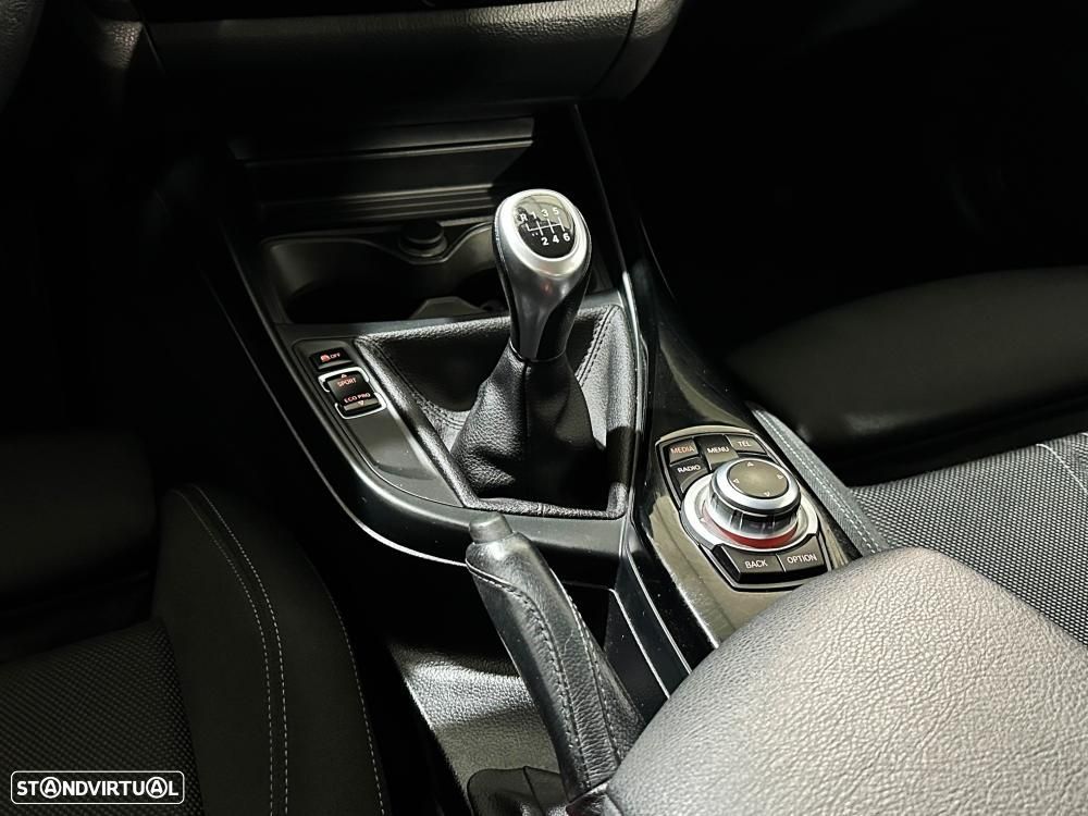 BMW 116 d EDynamics Line Sport - 24