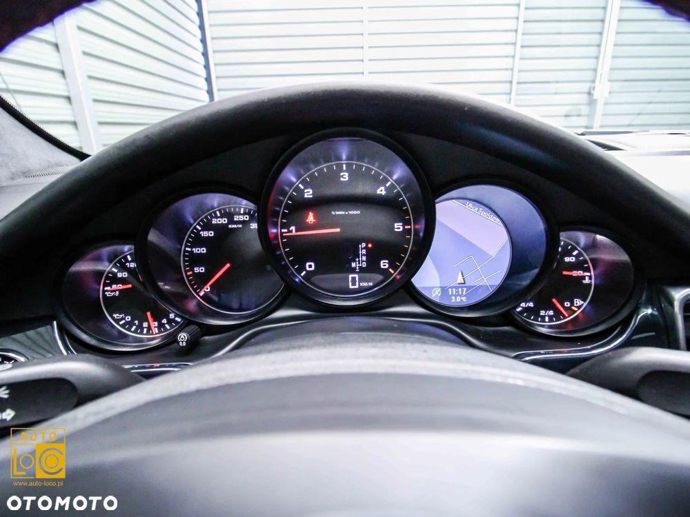 Porsche Panamera Platinum Edition - 20