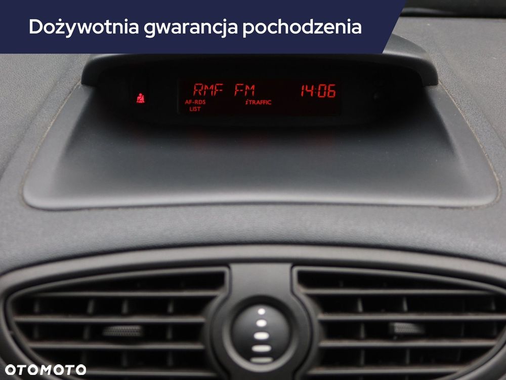 Renault Clio - 17