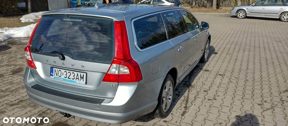 Volvo V70 2.0D Momentum - 8