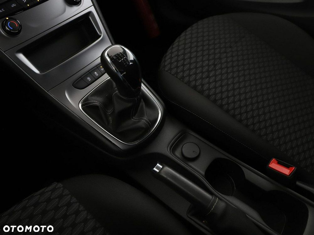 Opel Astra 1.4 Turbo Business - 28