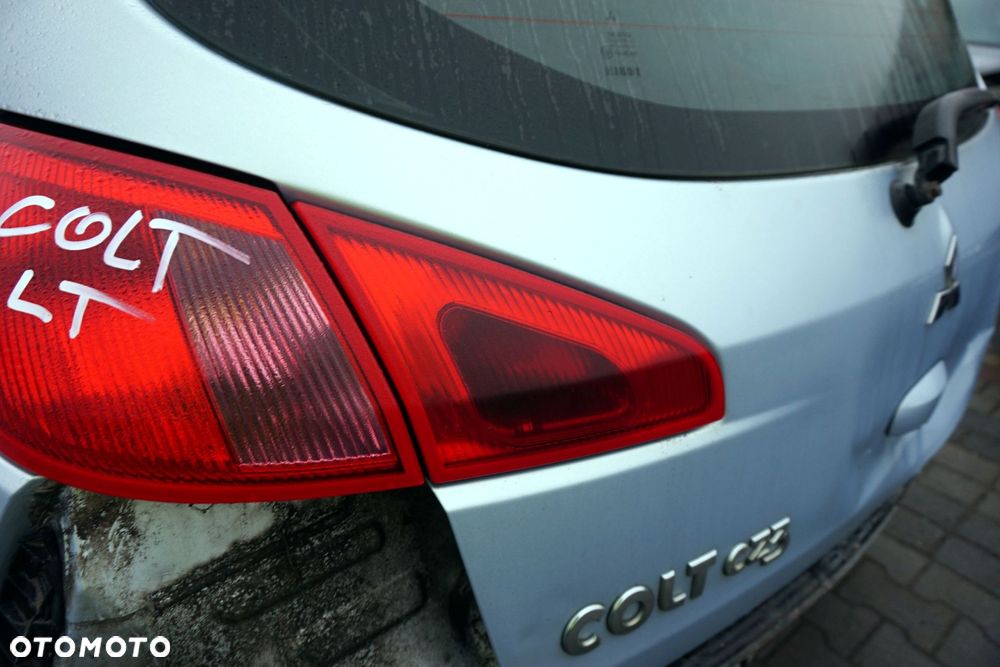 LAMPA TYLNA LEWA KLAPY BAGAŻNIKA COLT VI Z30 3D HB 8337A039 MITSUBISHI 2004-2008 - 2