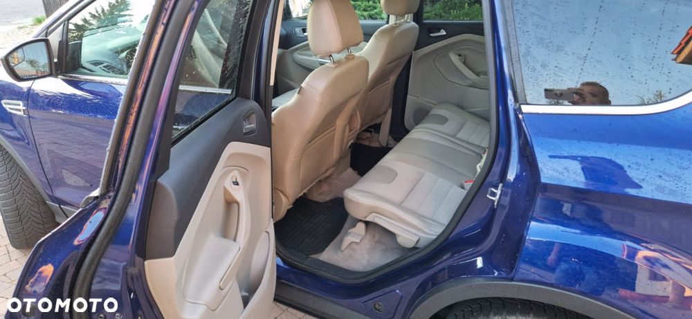 Ford Escape 2.0 EcoBoost AWD Titanium - 27