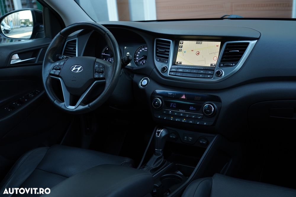 Hyundai Tucson 2.0 CRDI 4WD 6AT Luxury Pack+ - 9