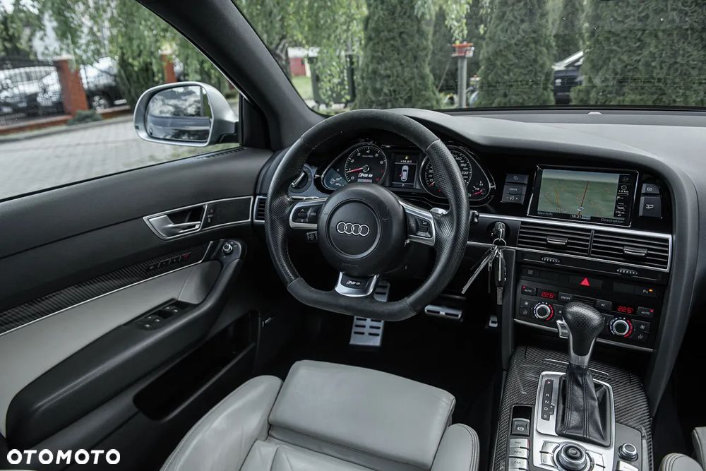Audi RS6 ver-5-0-tfsi-quattro-tiptr - 33