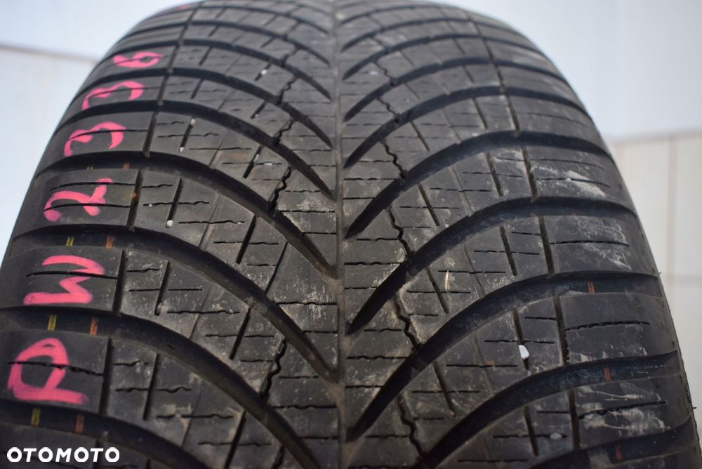 R19 235/50 Goodyear Vector 4Seasons GEN-3 Wysyłka gratis! - 1