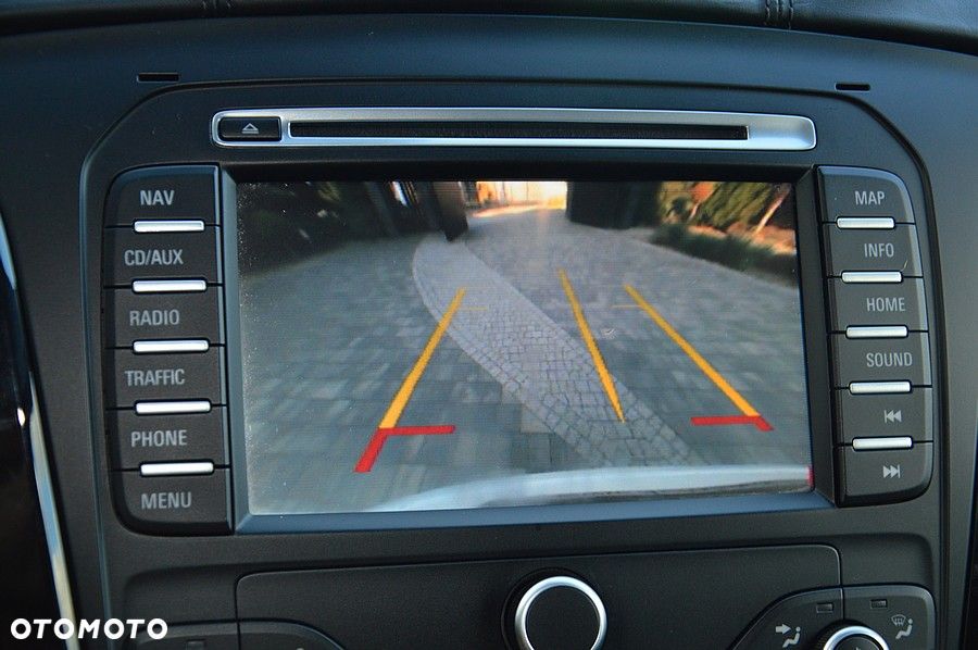 Ford Mondeo 2.0 TDCi Business Edition - 33