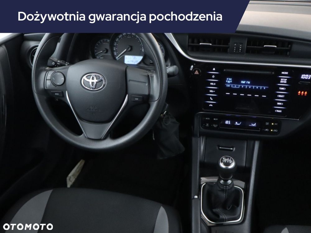 Toyota Auris - 9