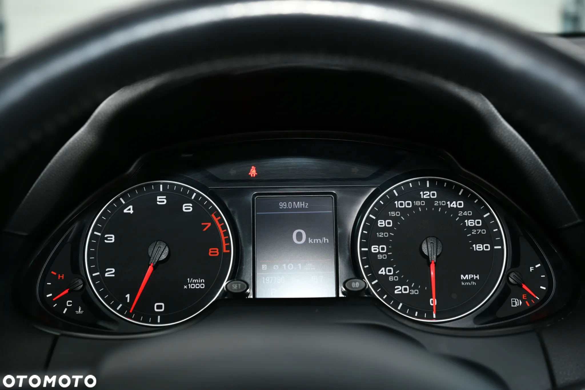 Audi Q5 3.2 FSI Quattro S tronic - 10