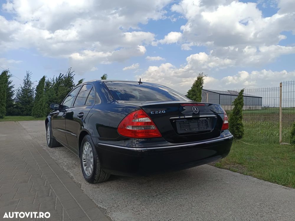 Mercedes-Benz E 220 CDI Elegance - 14