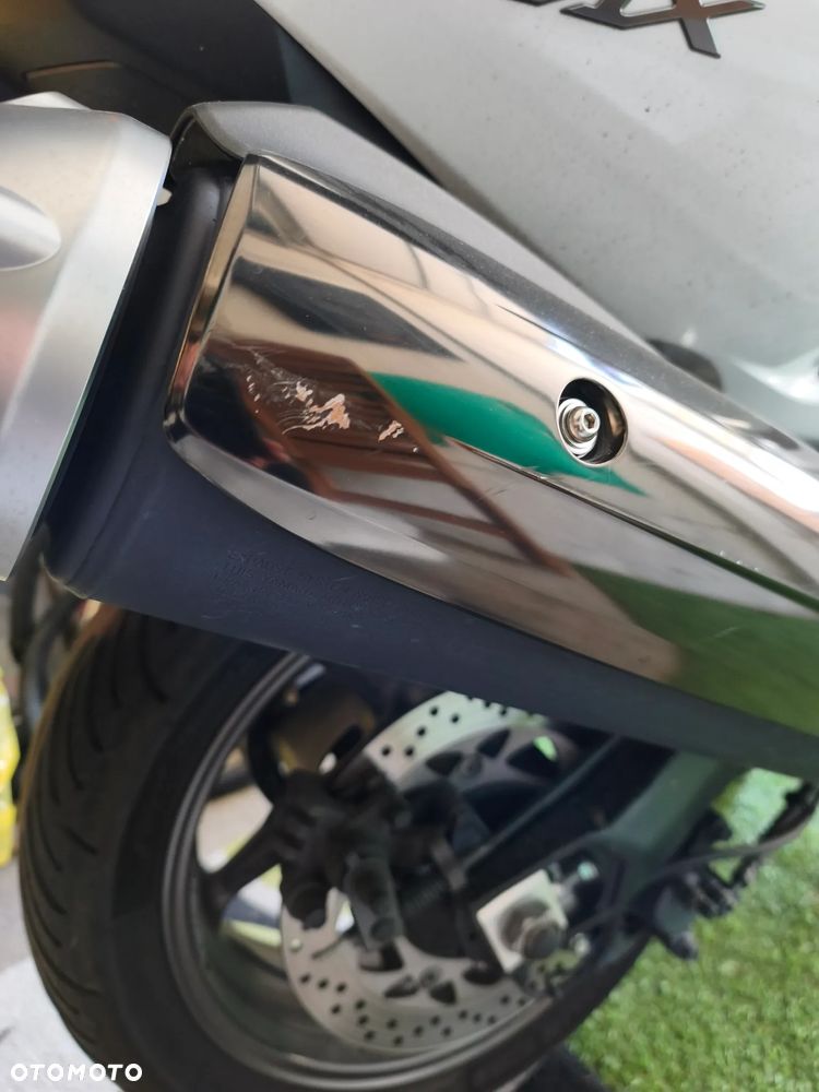 Yamaha Tmax - 13
