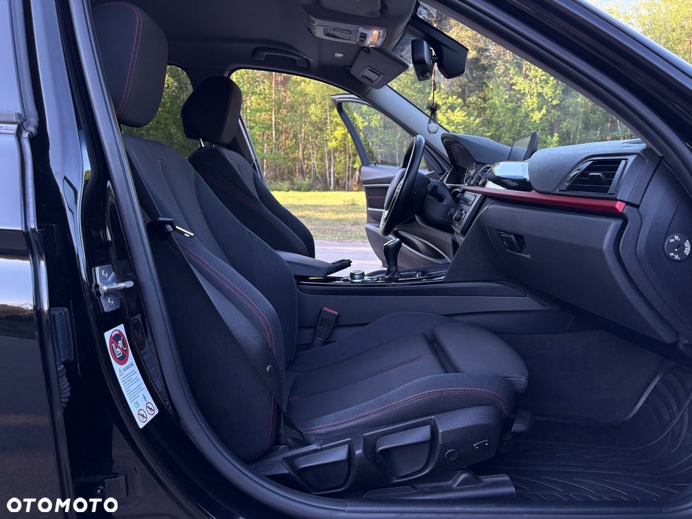 BMW Seria 3 320d Blue Performance Sport Line - 23