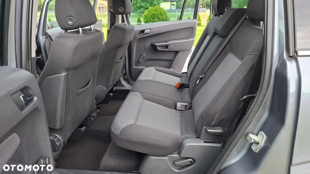 Opel Zafira 1.8 Enjoy - 11