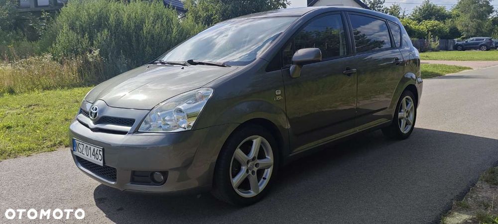 Toyota Corolla Verso - 2