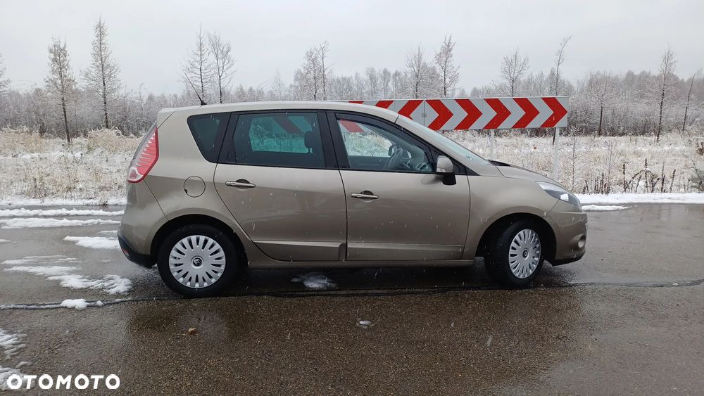 Renault Scenic - 17