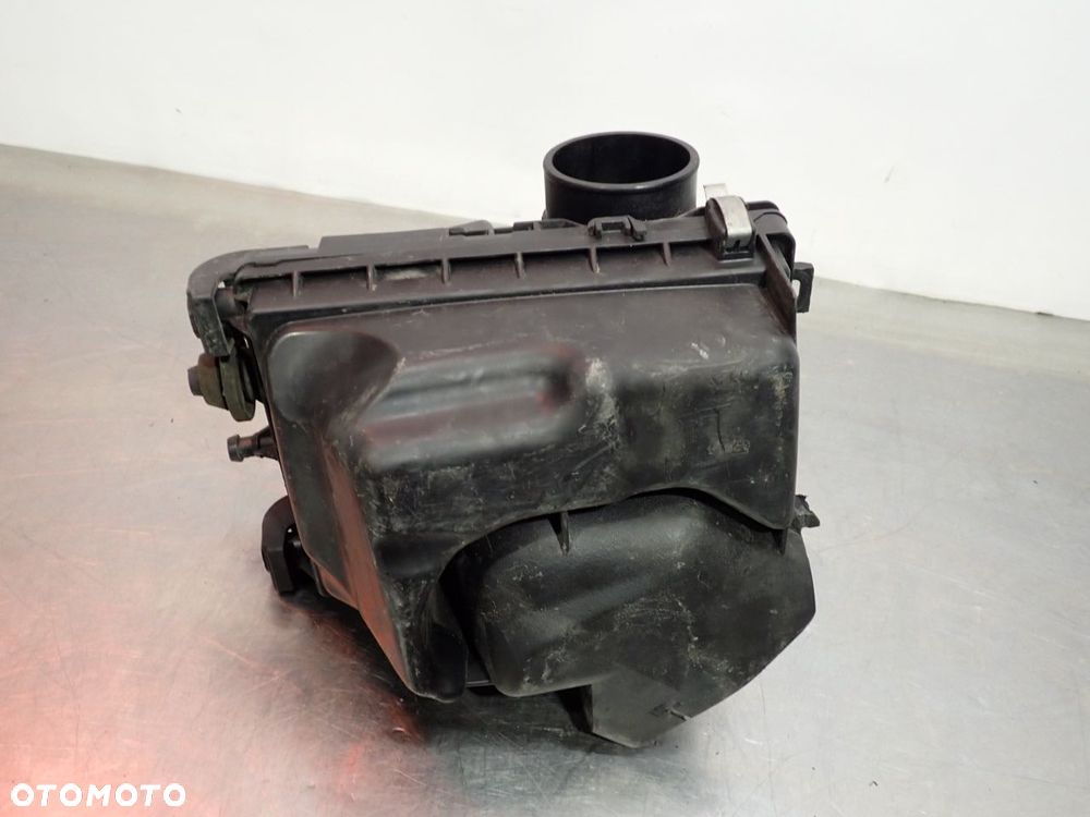 OBUDOWA FILTRA POWIETRZA NISSAN JUKE I 1KB2A 8200682558 - 2