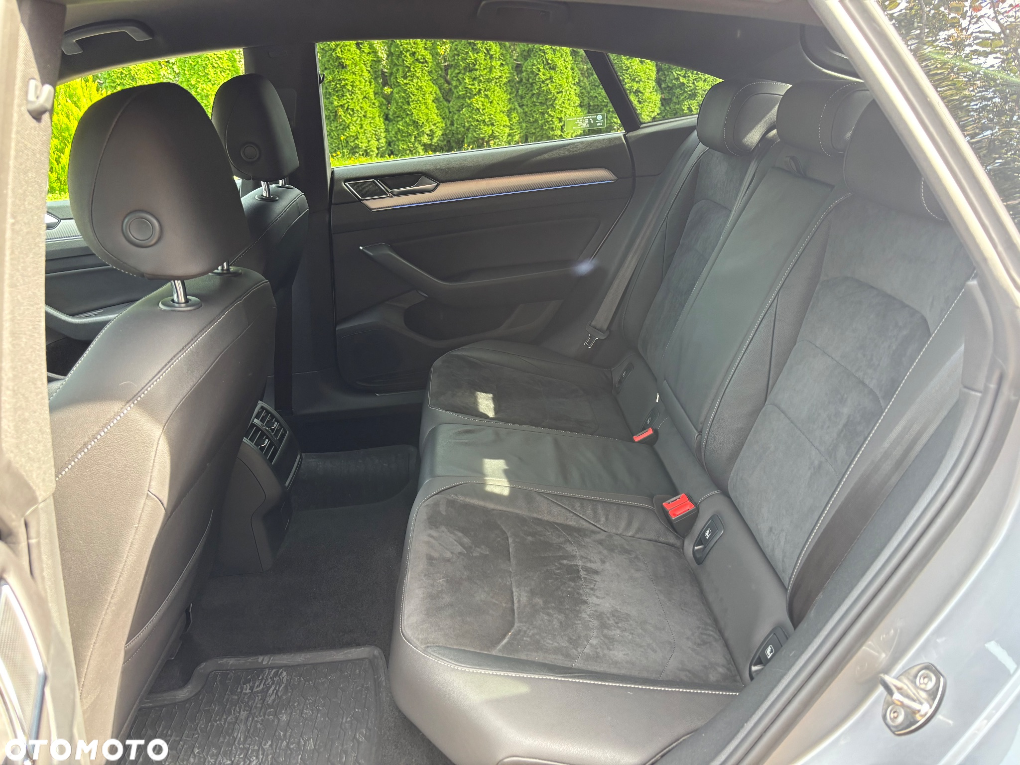 Volkswagen Arteon 2.0 TSI 4Motion R-Line DSG - 8