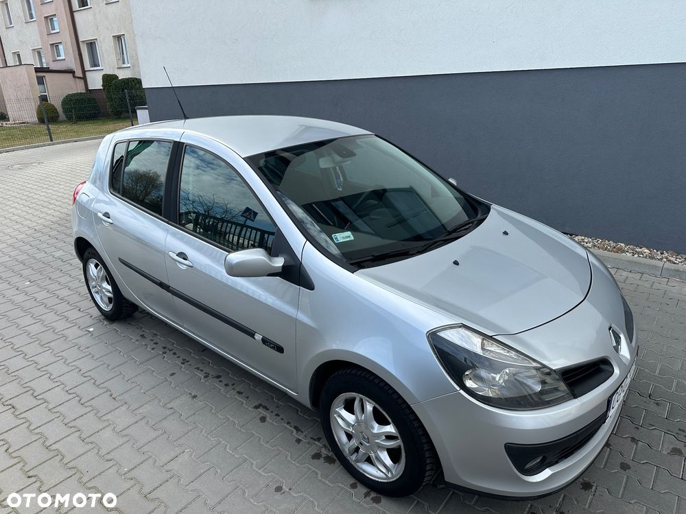 Renault Clio 1.5 dCi Extreme - 14