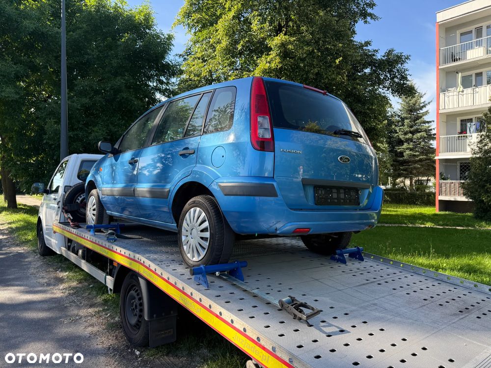 Ford Fusion - 10