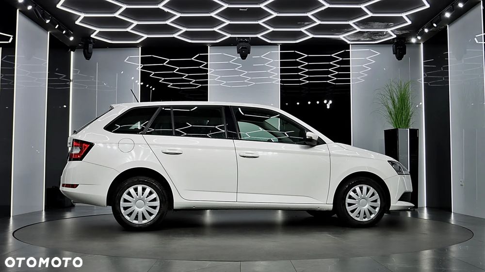 Skoda Fabia 1.0 TSI Ambition - 10