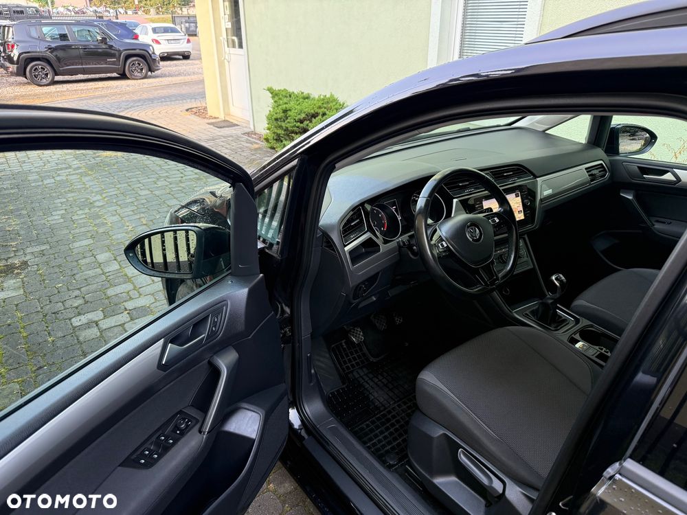 Volkswagen Touran 1.5 TSI EVO Comfortline - 5