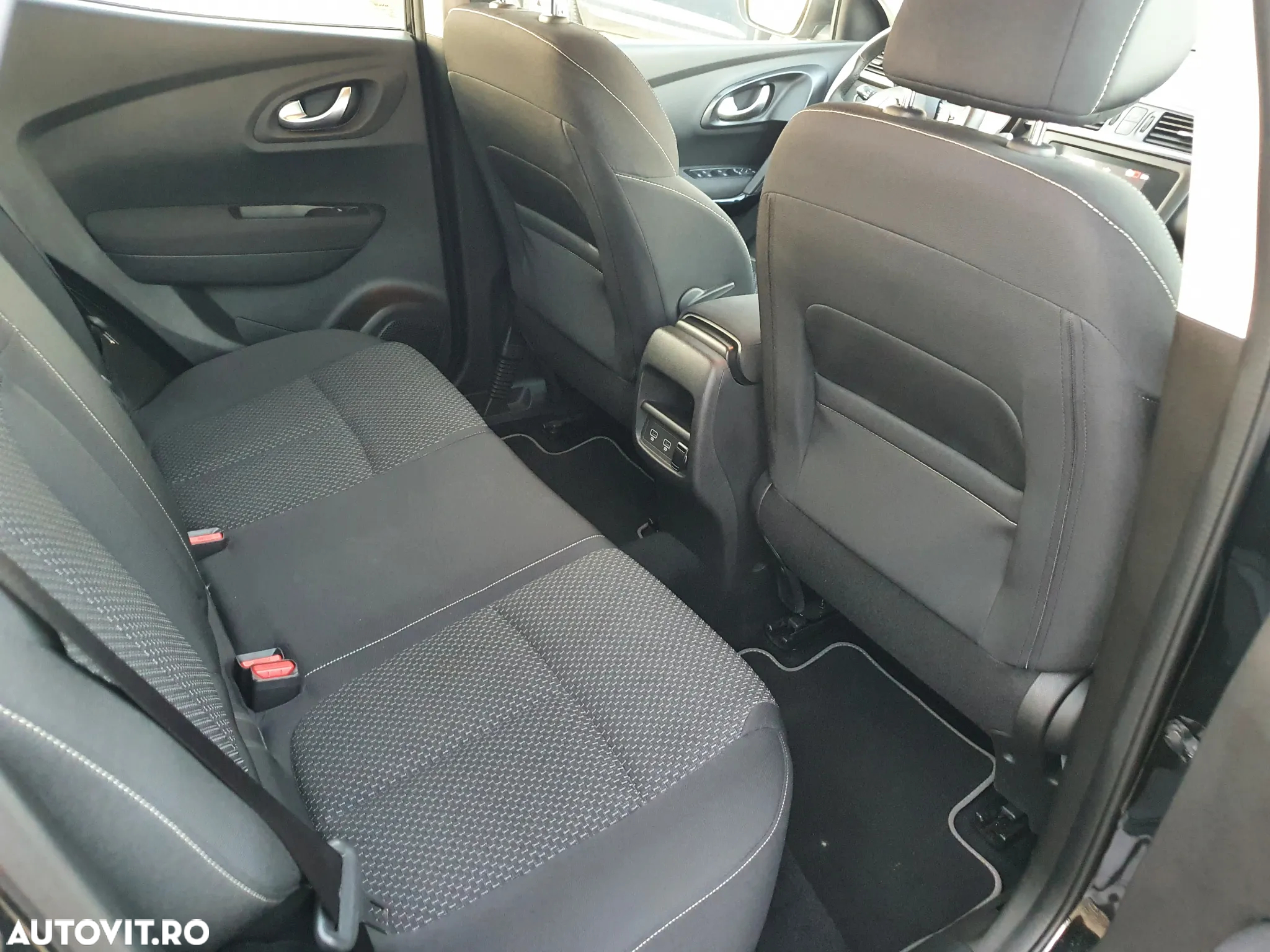 Renault Kadjar BLUE dCi 116 Intens - 12