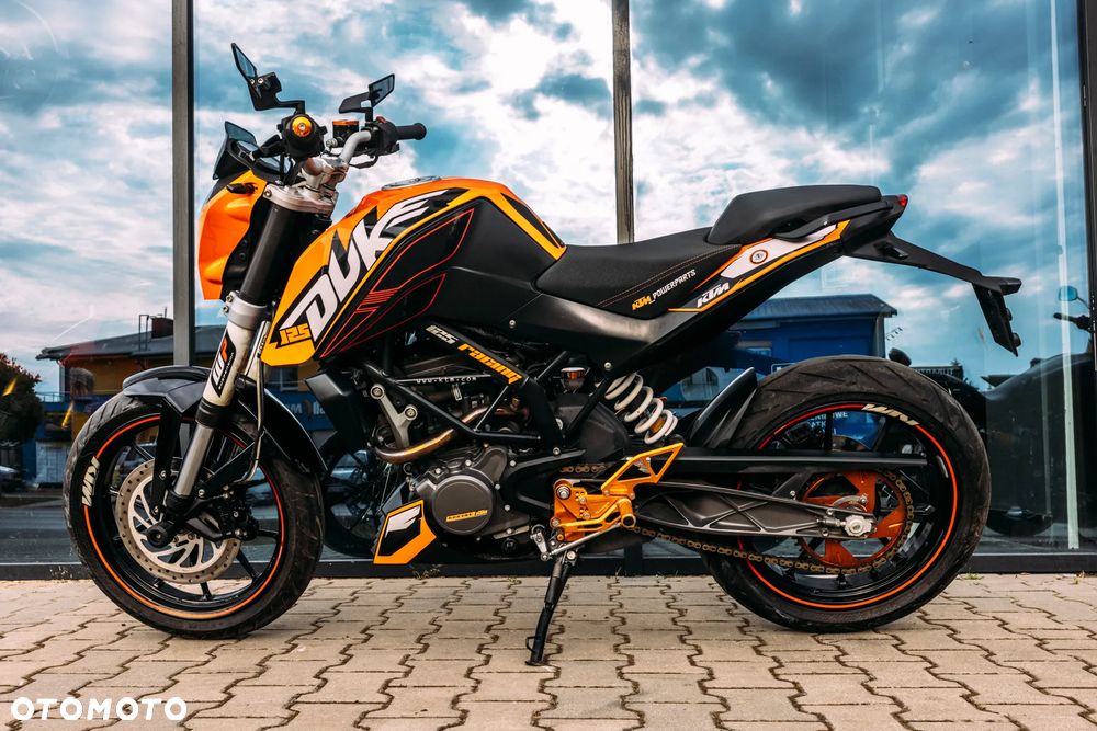 KTM Duke