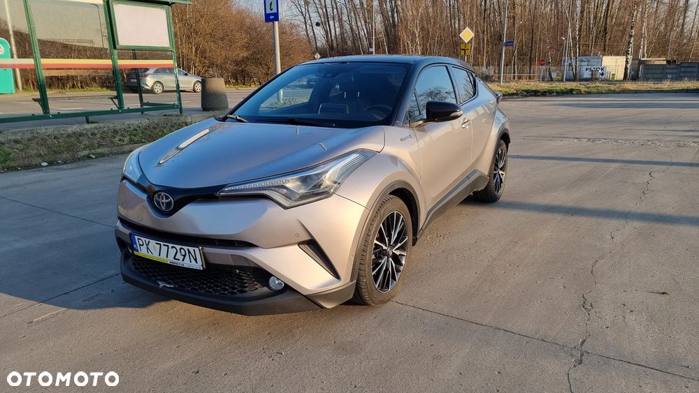 Toyota C-HR ver-1-8-hybrid-selection - 2