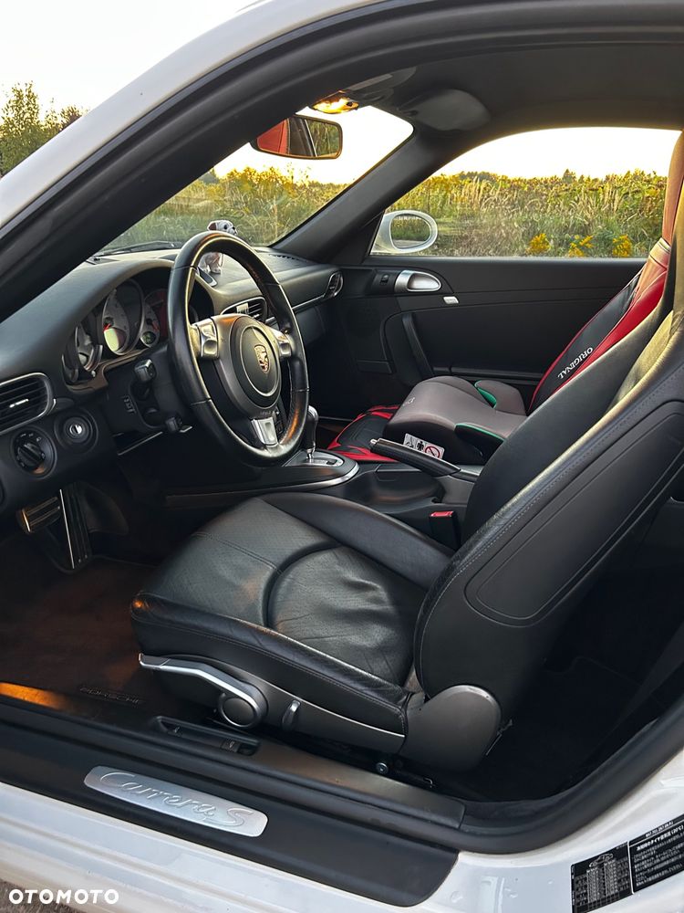Porsche 911 Carrera S Tiptronic - 14